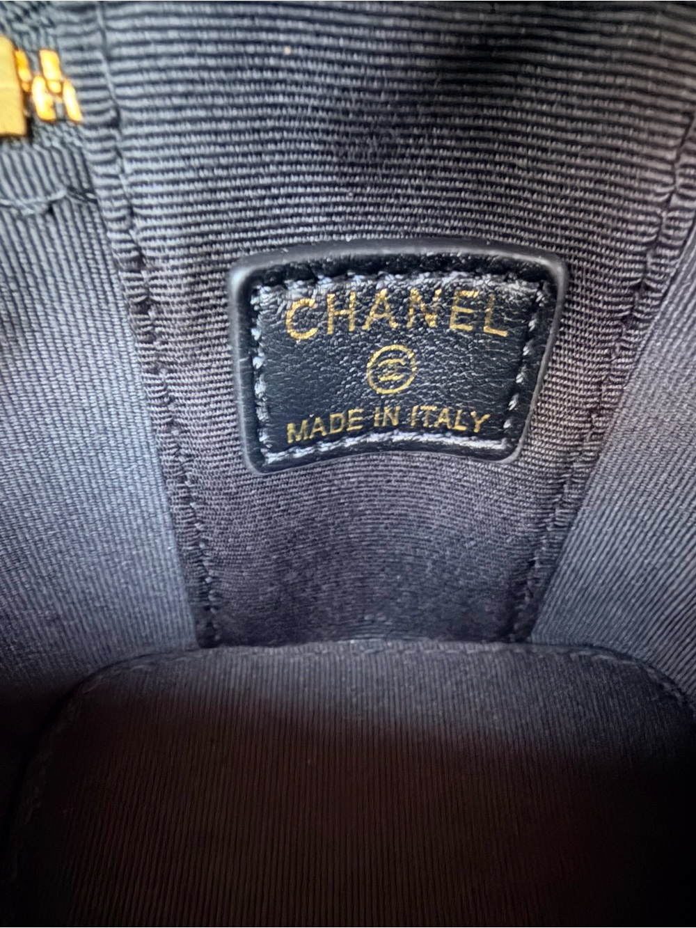 Chanel MAKEUP Black Leather Gold Ball Box Bag w Gold Hardware (SEALED) NEW - Picture 15 of 16